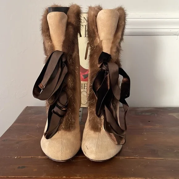 Blumarine Tan Ankle Boots with Brown mink and Ribbon - Picture 2 of 8